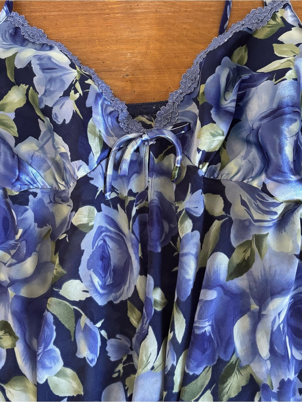 ✨Y2K Secret Treasures Navy and Blue Floral Chemise